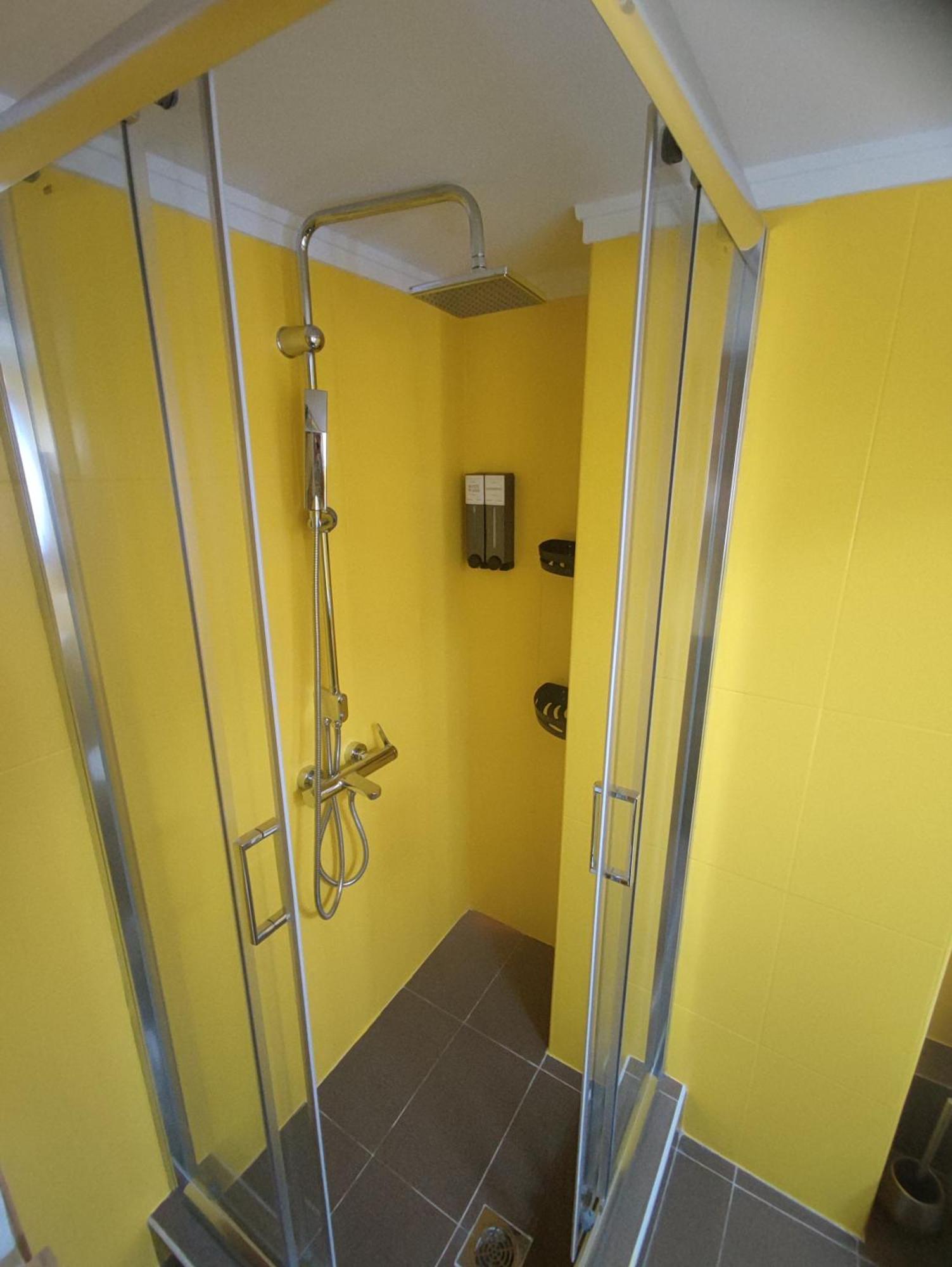 Cozy Apt! Friends & Family - Private Paid Parking Thessaloniki Exterior photo